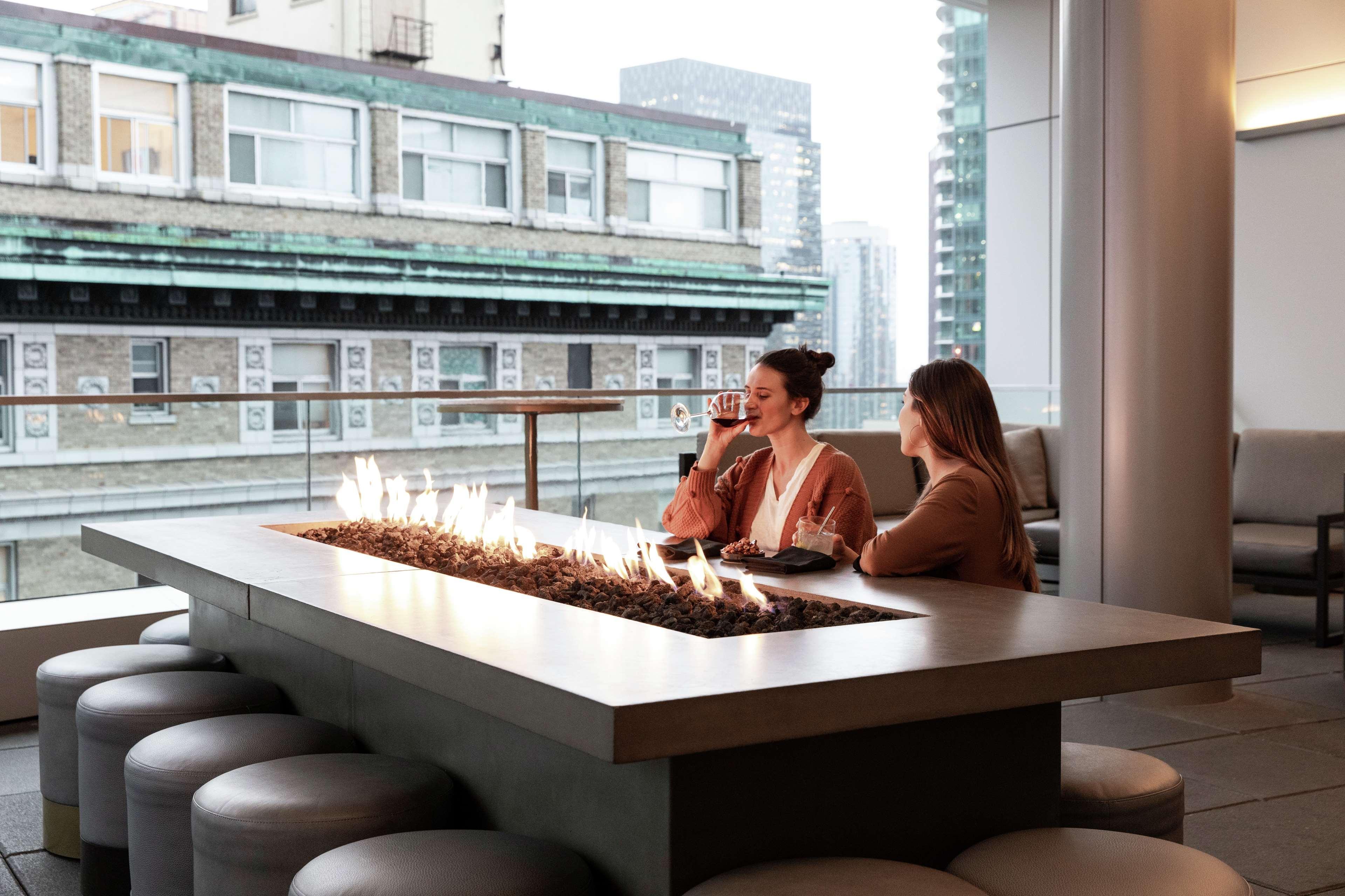 The Charter Hotel Seattle, Curio Collection By Hilton Экстерьер фото